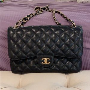 CHANEL Caviar Quilted Jumbo Double Flap Black